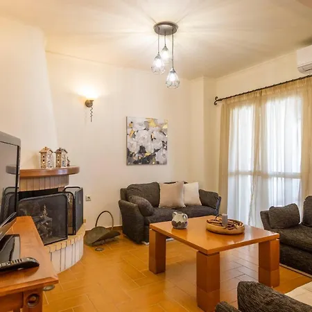 Polymnia Apartment *